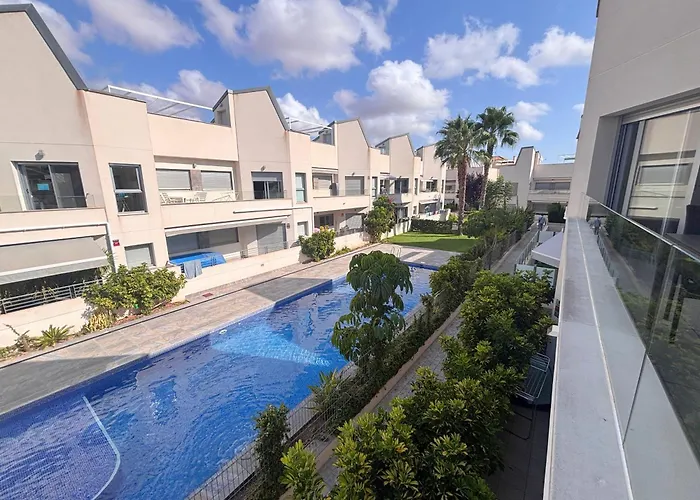 Amalia Eco تورّيفيِخا